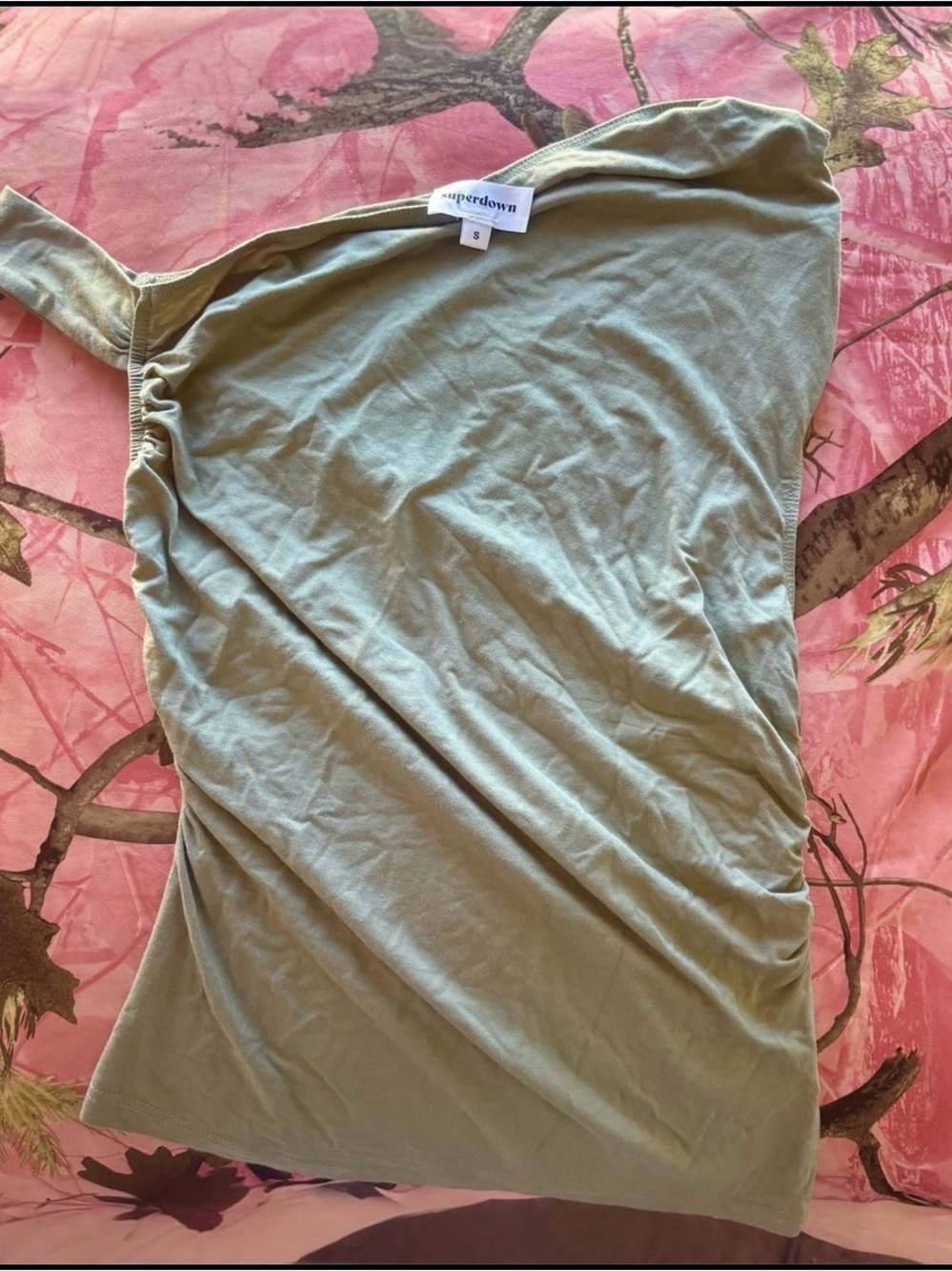 Superdown Olive One-Shoulder Ruched Top